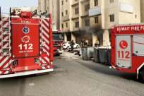 الكويت: مصرع أكثر من 40 شخصا جراء حريق في مبنيين سكنيين